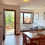 Aria Di Montagna Piste Terrazza E Vista Alpi Unica Pian Camuno